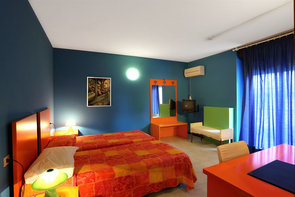 Aquamaris Hotel Sala Baganza Exterior photo